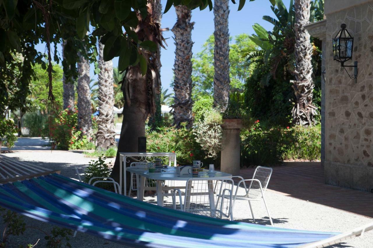 La Casa Tra I Limoni Di Rosmarino Park It083O84B59Cp6Px5J Villa Sant'Agata di Militello Eksteriør billede